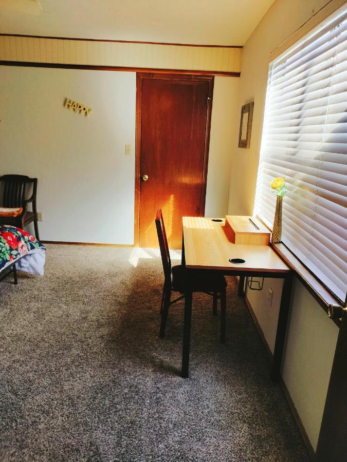Golden Sunflower'S Apt B1 劳顿 外观 照片